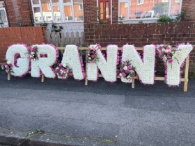 Granny 2ft Letters Tribute