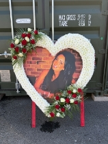 Standing Open heart with photo